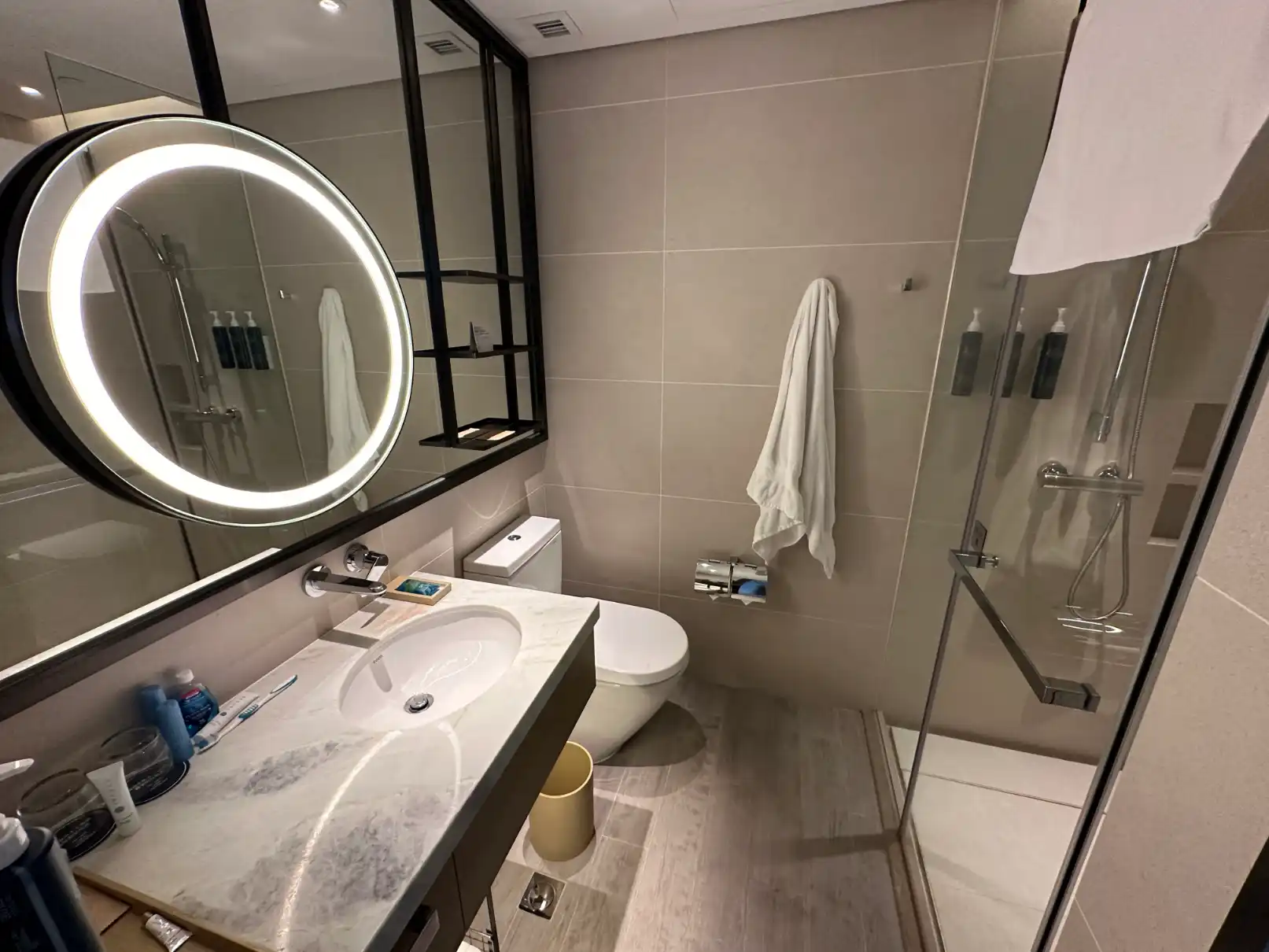 Bathroom, Four Points Sheraton Hong Kong Tung Chung Hotel - Kenneth Holland