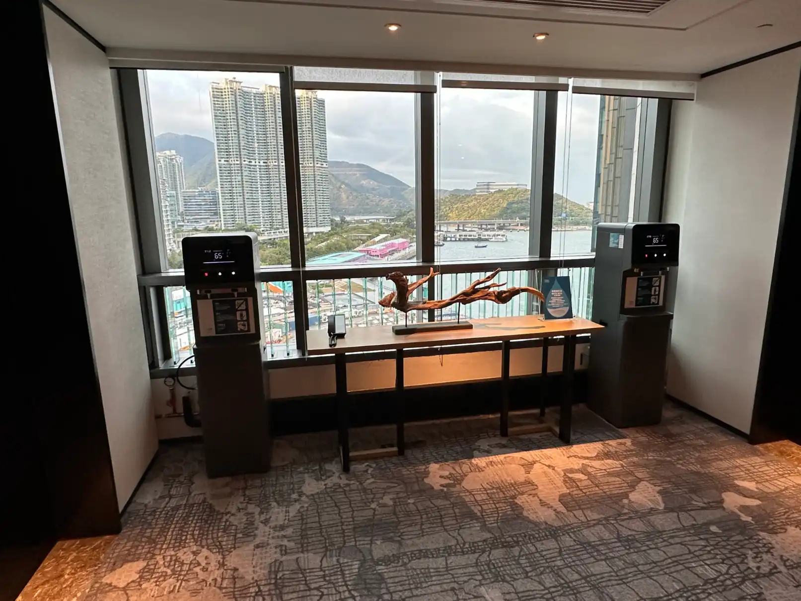 Filtered water on all floors - Four Points Sheraton Hong Kong Tung Chung Hotel - Kenneth Holland