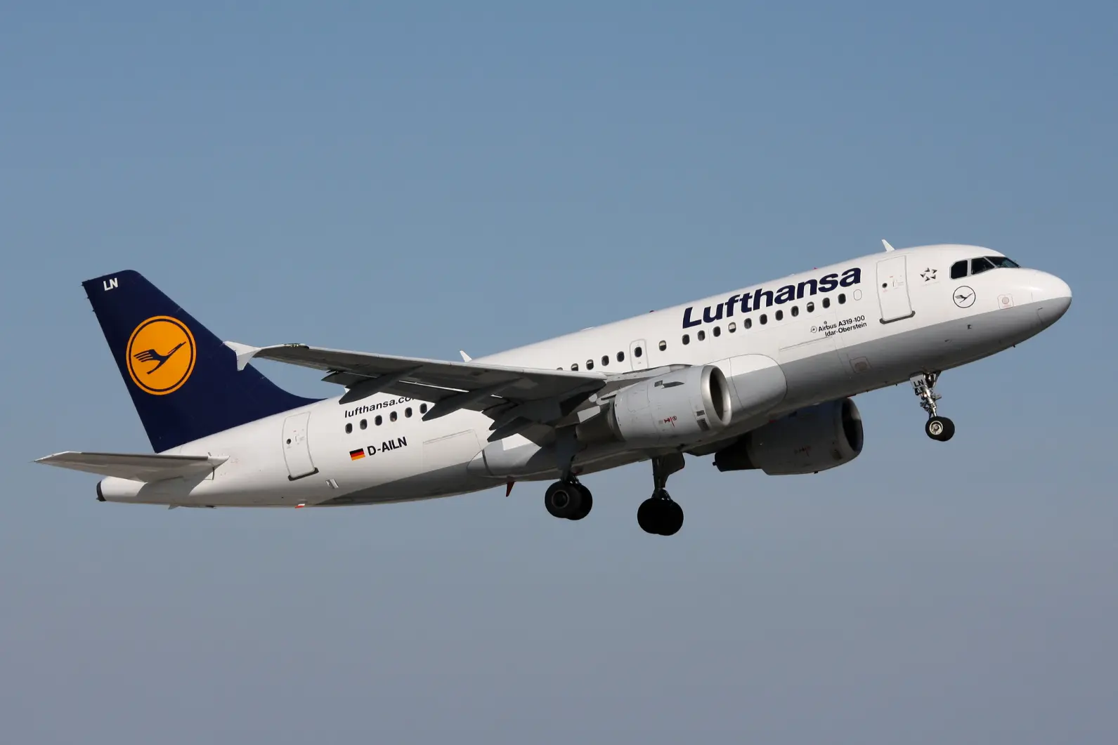 Lufthansa Seat Selection - Economy (A319 Pictured)