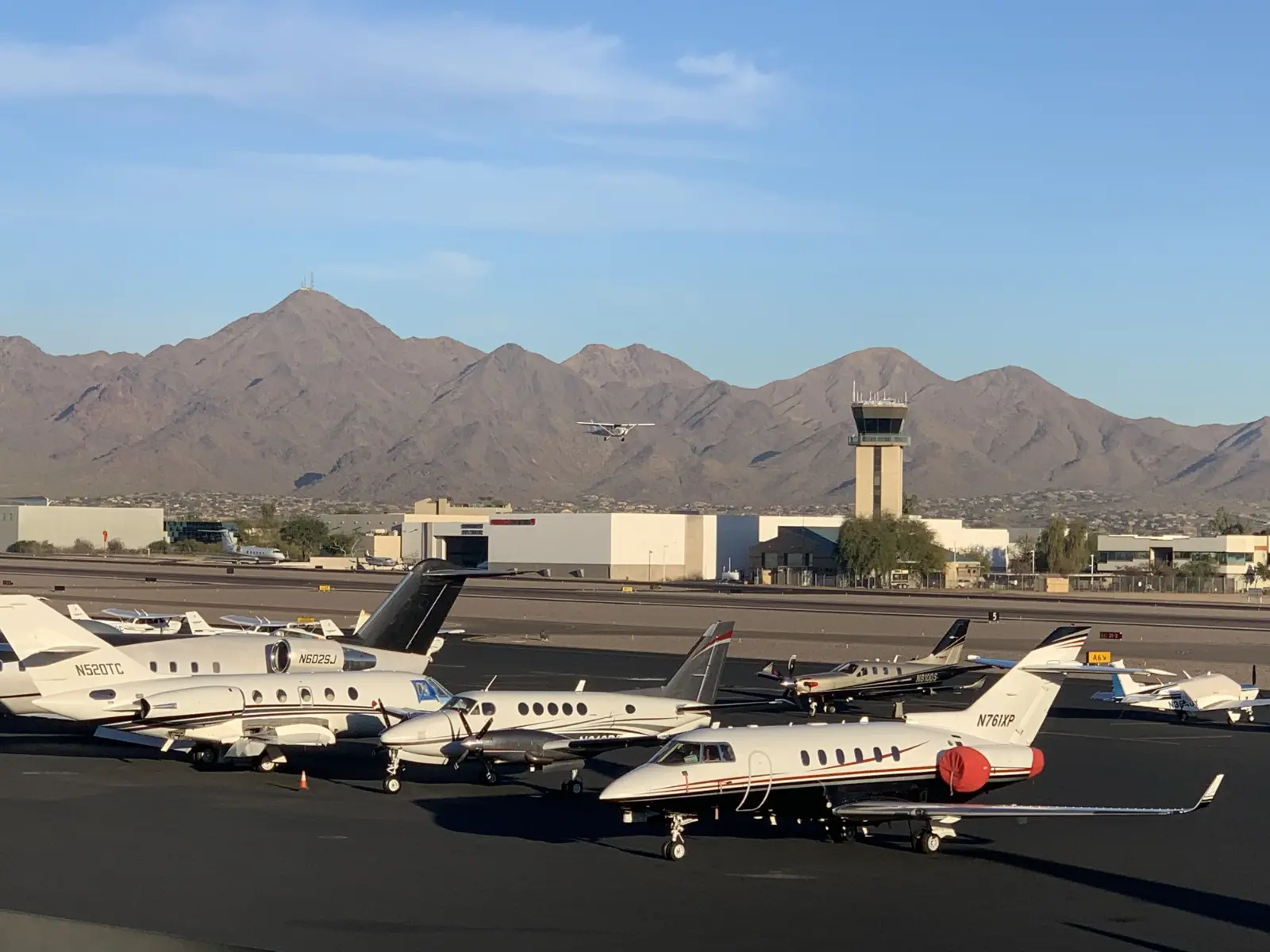 Private Jet Charter Scottsdale - Aviation jewel in the desert