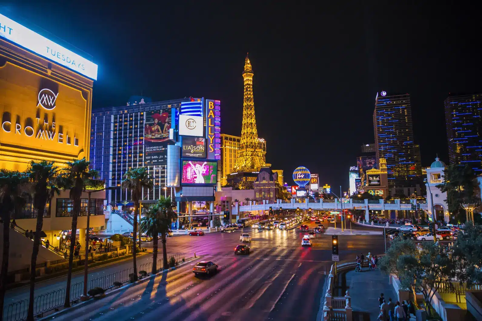 Book a private flight to Las Vegas today